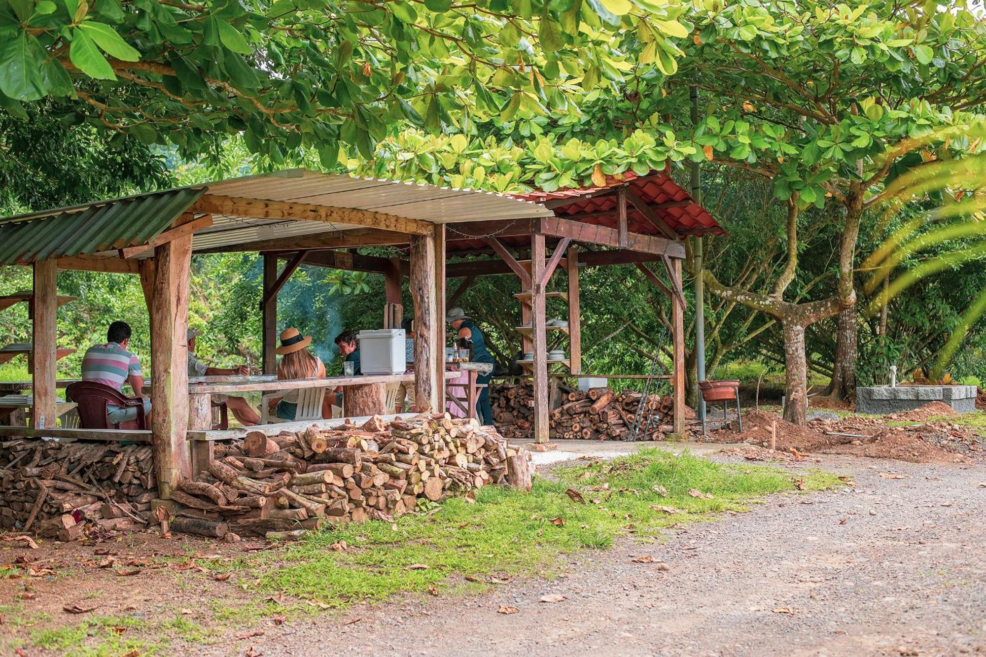 Hotel La Hacienda Quesada  エクステリア 写真